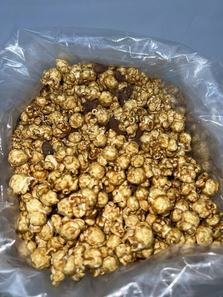 12-PACK OF CARAMEL ALMOND POPCORN 12 PACK 8 OZ