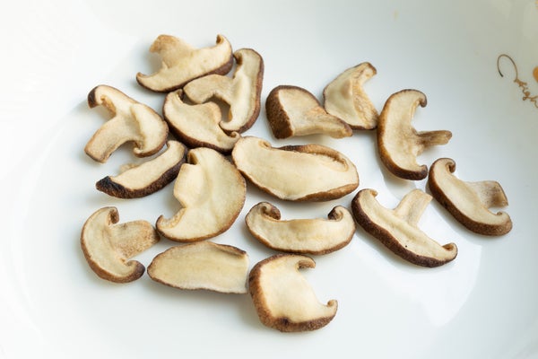 8-PACK OF Snack Dried Vegetable Mushroom Shiitake Wasabi Chips, Coaslink Corp