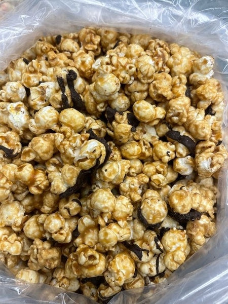 12-PACK OF CARAMEL w/ CHOCOLATE DRIZZLED POPCORN 12 PACK 8 OZ