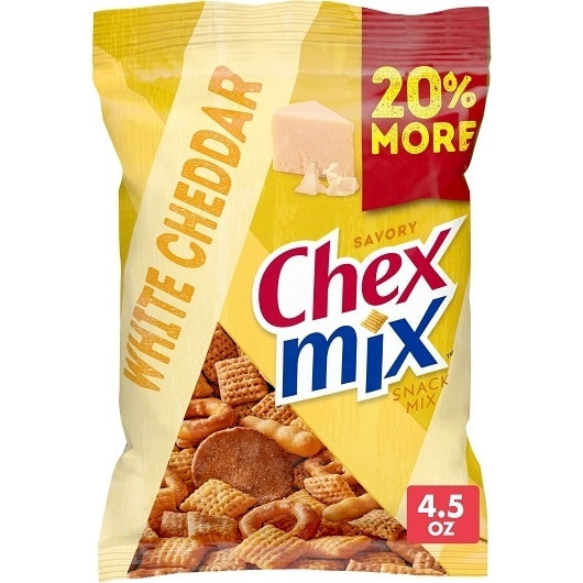 8-PACK OF Savory White Cheddar Snack Mix Chex Mix Dry, 8 - 4.5 Oz
