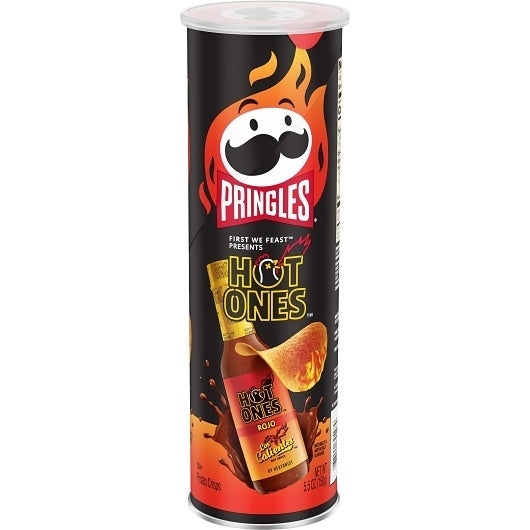 14-PACK OF Crisps Los Calientes Rojo Pringles, 14 - 5.5 Oz