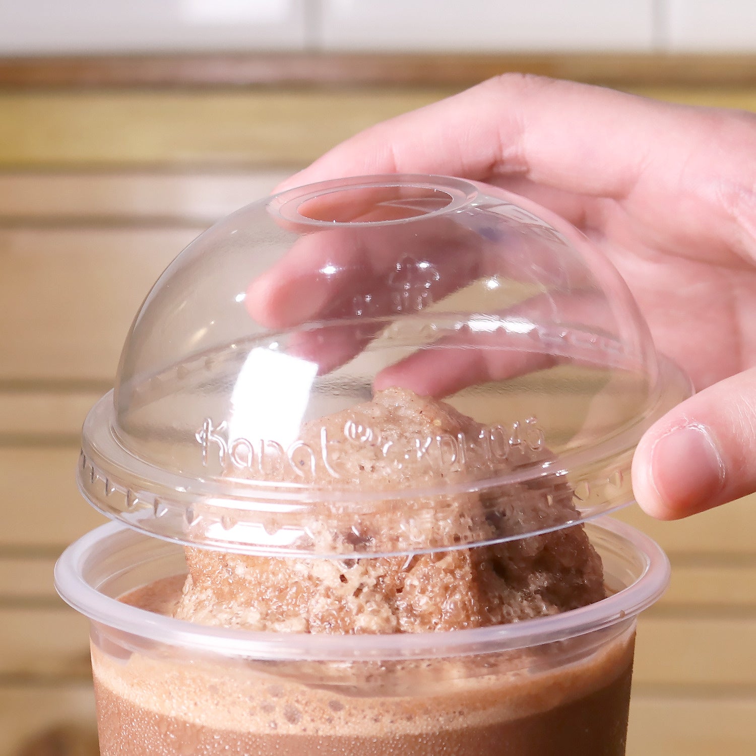 600-PACK OF Lid Togo Karat 600 ct 32 oz Plastic Dome Cup Lids | PET | 104.5 mm